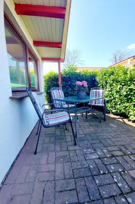 Ein Balkon oder eine Terrasse in der Unterkunft Apartment FeWo3 by Interhome
