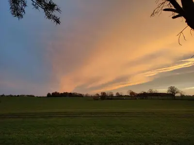 Blick auf den Sonnenuntergang/Sonnenaufgang von des Ferienhauses aus oder aus der Nähe