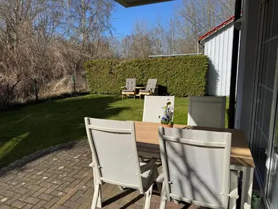 Ein Garten an der Unterkunft Ferienwohnung Thiele