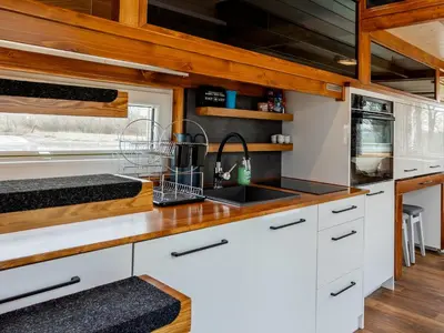 Küche/Küchenzeile in der Unterkunft Tiny House - Rolling Tiny - Wanderfalke