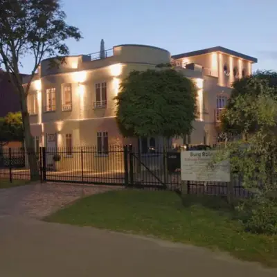 Burg Roland Wohnung 04