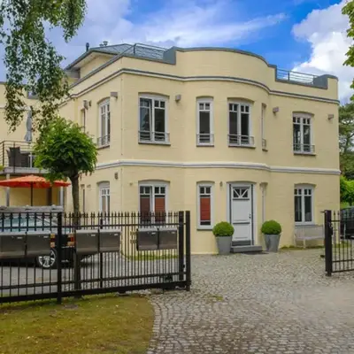 Burg Roland Wohnung 06