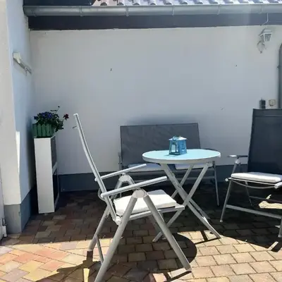 Küstenkoje Orange Ferienwohnung mit Terrasse in Prerow