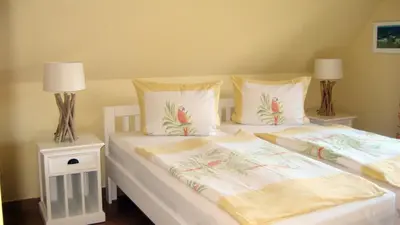 Ein Bett oder Betten in einem Zimmer der Unterkunft Jagdhaus 2 OG