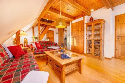 Ein Sitzbereich in der Unterkunft Ferienwohnung Rosengarten