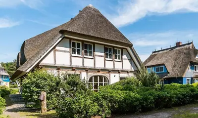 Das Gebäude in dem sich das Ferienhaus befindet