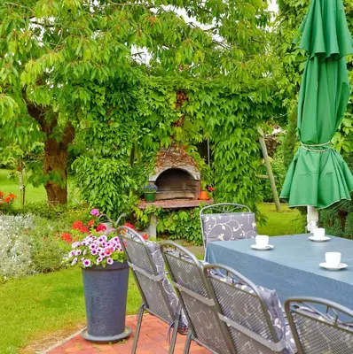 Ein Garten an der Unterkunft Ferienwohnung Meeresbrise