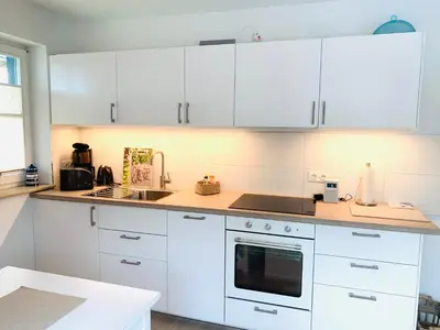 Küche/Küchenzeile in der Unterkunft Ferienwohnung Schwalbe Wieck/Darss
