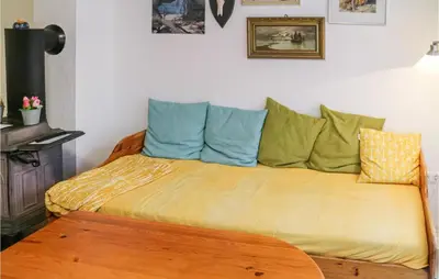 Ein Sitzbereich in der Unterkunft 3 Bedroom Pet Friendly Home In Prerow