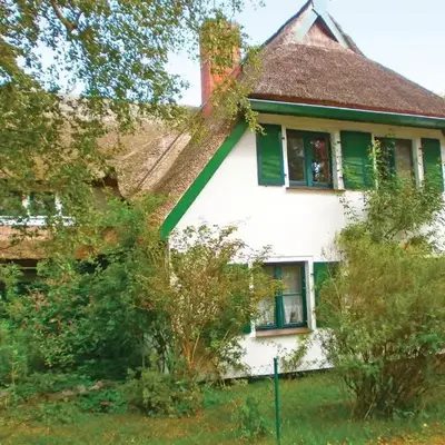 Gorgeous Apartment In Prerow With Wifi