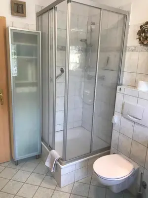 Ein Badezimmer in der Unterkunft Ferienwohnung Boddenzander