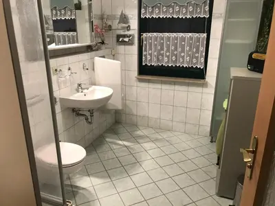 Ein Badezimmer in der Unterkunft Ferienwohnung Boddenzander