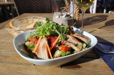 Essen im Hotel oder in der Nähe