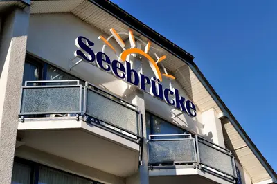 Ein Zertifikat, Auszeichnung, Logo oder anderes Dokument, das in der Unterkunft Hotel & Restaurant Seebrücke ausgestellt ist