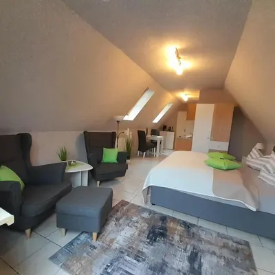 Ein Bett oder Betten in einem Zimmer der Unterkunft Ferienwohnung Greschke