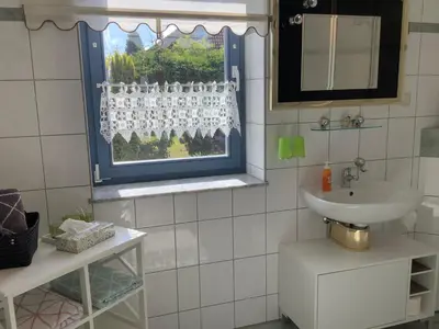 Ein Badezimmer in der Unterkunft Haus Rose