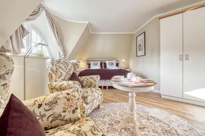Ein Sitzbereich in der Unterkunft Ferienhaus Haubenlerche 20