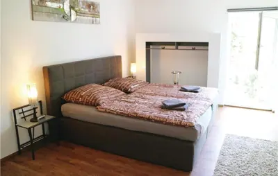 Ein Bett oder Betten in einem Zimmer der Unterkunft 2 Bedroom Nice Apartment In Barth