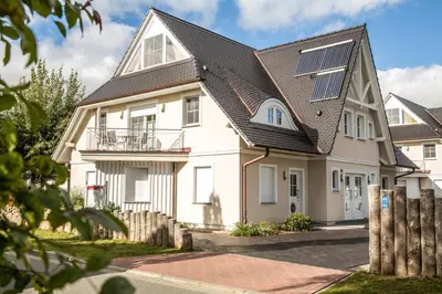 Das Gebäude in dem sich die Ferienwohnung befindet