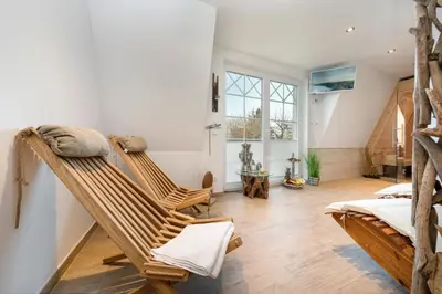 Ein Sitzbereich in der Unterkunft Villa Strandblick 8
