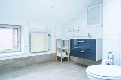 Ein Badezimmer in der Unterkunft Hexenhaus Prerow - Ausguck