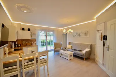 Ein Sitzbereich in der Unterkunft Villa Strandblick 10