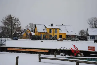 Ferienhaus am Saaler Bodden im Winter