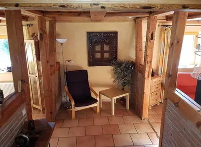 Ein Sitzbereich in der Unterkunft Haus Jasmin