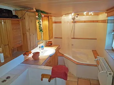 Ein Badezimmer in der Unterkunft Haus Jasmin