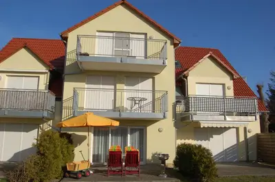 Das Gebäude in dem sich die Ferienwohnung befindet