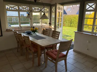 Grundriss der Unterkunft Ferienhaus Becker - Wohnung unten mit grosser Darssveranda
