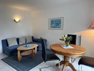 Ein Sitzbereich in der Unterkunft Ferienwohnung in Zingst mit Terrasse