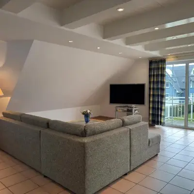 Wohnung mit Balkon-nur 500 Meter zum Strand