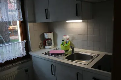 Küche/Küchenzeile in der Unterkunft Ferienwohnung Kinnerstuw