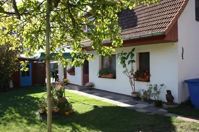 Ein Garten an der Unterkunft Ferienwohnung Wiesenblick