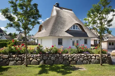 Ein Garten an der Unterkunft Ferienhaus Seeadler 24