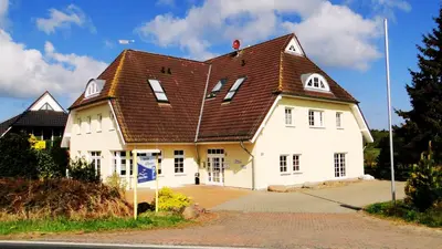 Das Gebäude in dem sich die Pension befindet