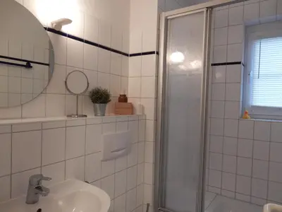 Ein Badezimmer in der Unterkunft Gästehaus Whg 1