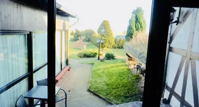Ein Garten an der Unterkunft Landhaus Schlunt