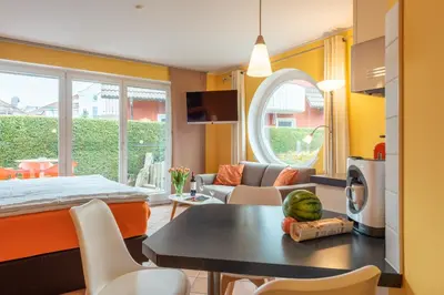Ein Sitzbereich in der Unterkunft Ferienhaus Lütten Kulli - 2
