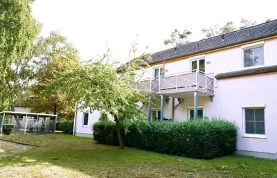 Das Gebäude in dem sich die Ferienwohnung befindet