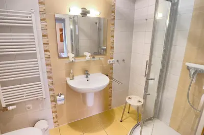 Ein Badezimmer in der Unterkunft Freesenkietz, FW 28