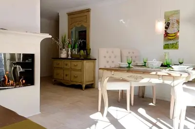 Ein Sitzbereich in der Unterkunft Les Belles, Haus Bastien, FW Galant, Whg 6