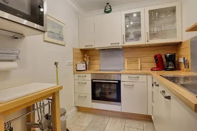 Küche/Küchenzeile in der Unterkunft Les Belles, Haus Davide, FW Mondain, Whg 10