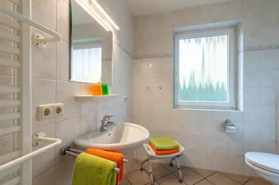 Ein Badezimmer in der Unterkunft Ferienhaus Lütten Kulli - 1