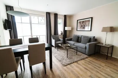 Ein Sitzbereich in der Unterkunft Apartmentanlage Seezeichen