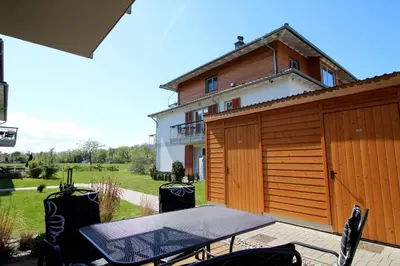 Das Gebäude in dem sich die Ferienwohnung befindet