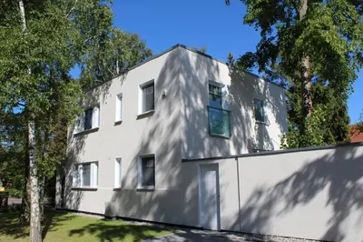 Das Gebäude in dem sich die Ferienwohnung befindet
