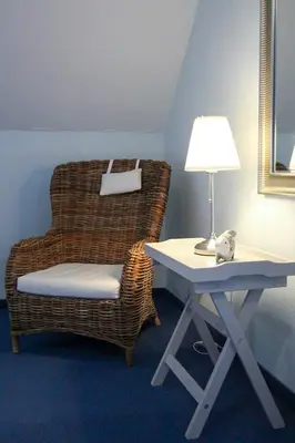Ein Sitzbereich in der Unterkunft Ostseevilla Dietlinde