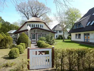 Ein Garten an der Unterkunft Eichenpark 32